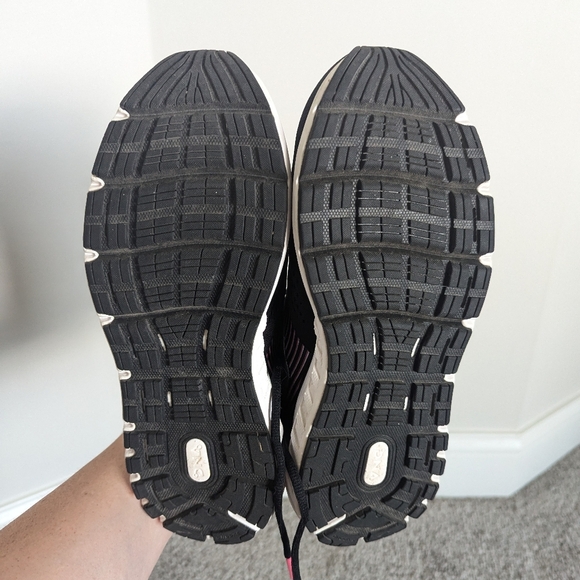 Brooks Addiction 14 Black and Pink sz 8 Like New - Picture 8 of 8